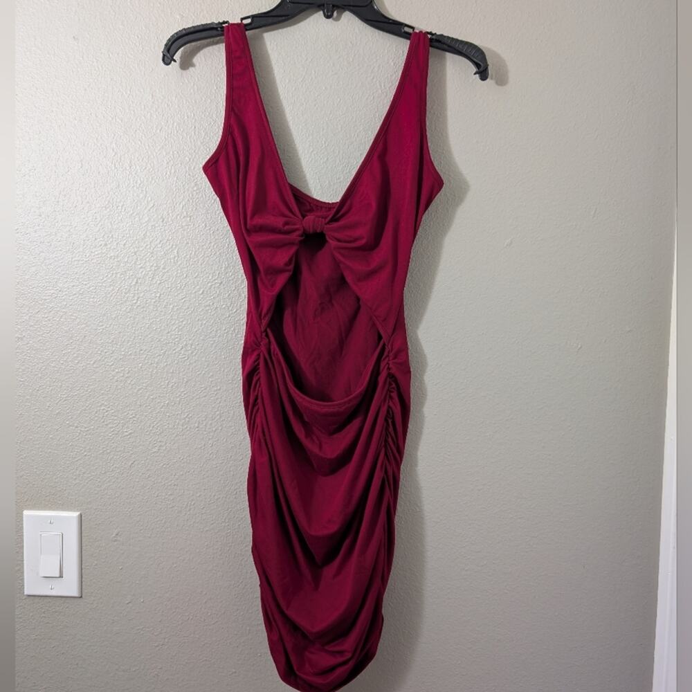 Burgundy Cutout Sleeveless Bodycon Dress